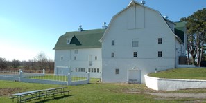 Blue Creek Conservation Area: White Barn
