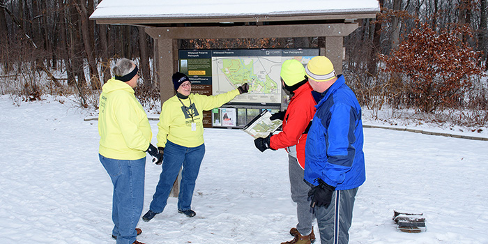 048 volunteer trail patrol wildwood winter 2018 700x350.jpg